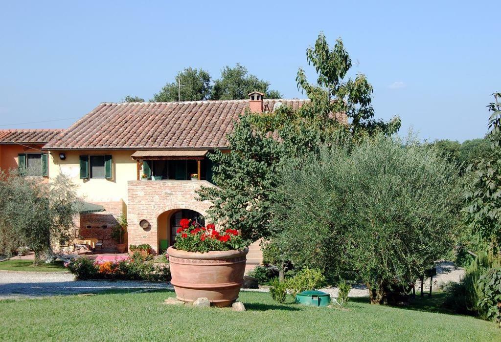 Agriturismo Le Querce Palaia Eksteriør billede